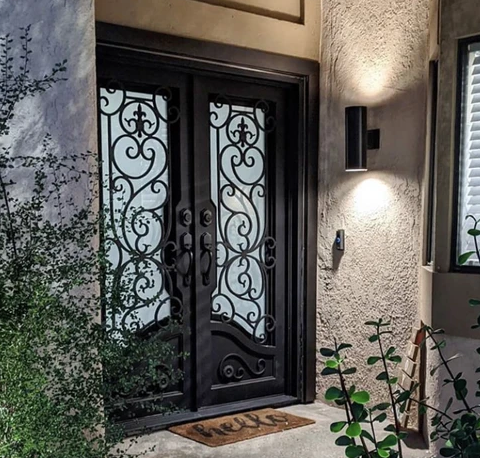Make Your Home Exude High-Class Luxury With These Wrought Iron Doors