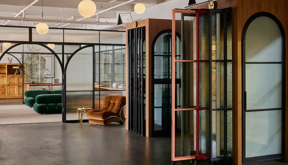 Pinkys color door cabinet