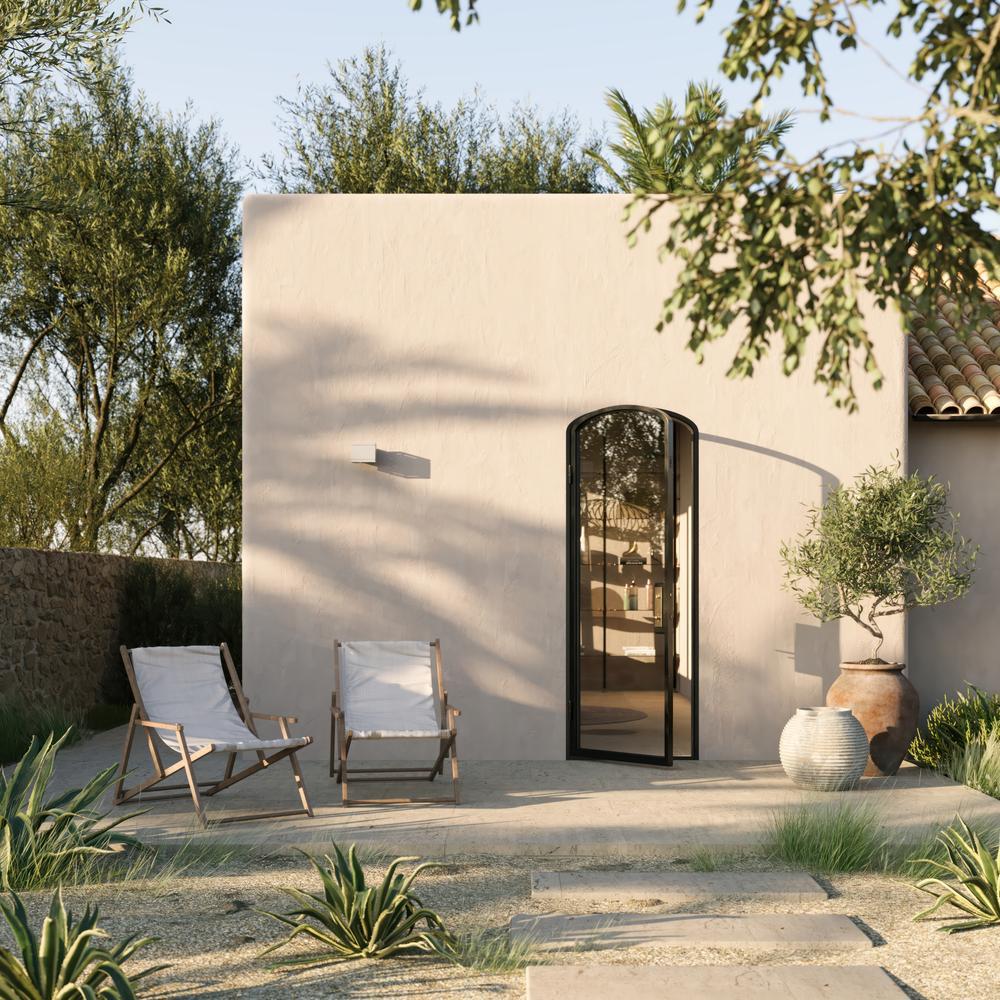 Mini arch steel entry with certified thermal performance.