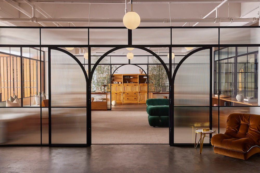 Air Grand interior doors with glass wall panels