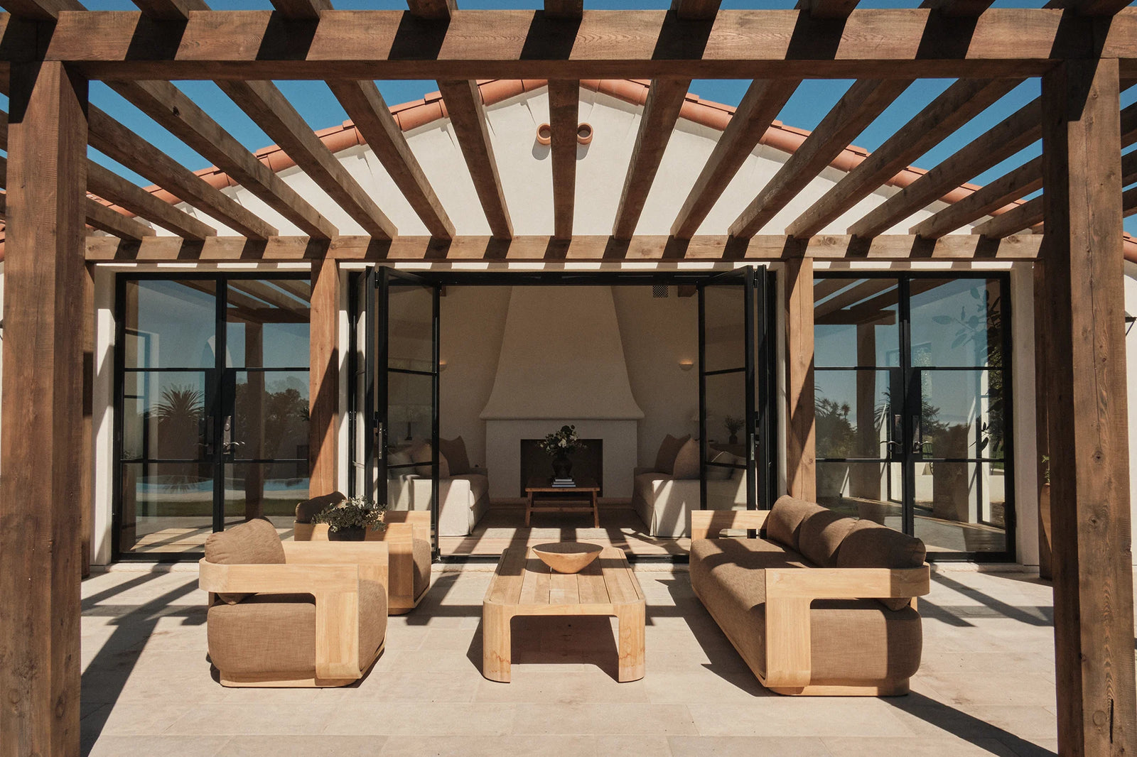 Air_Bifold_Door.webp