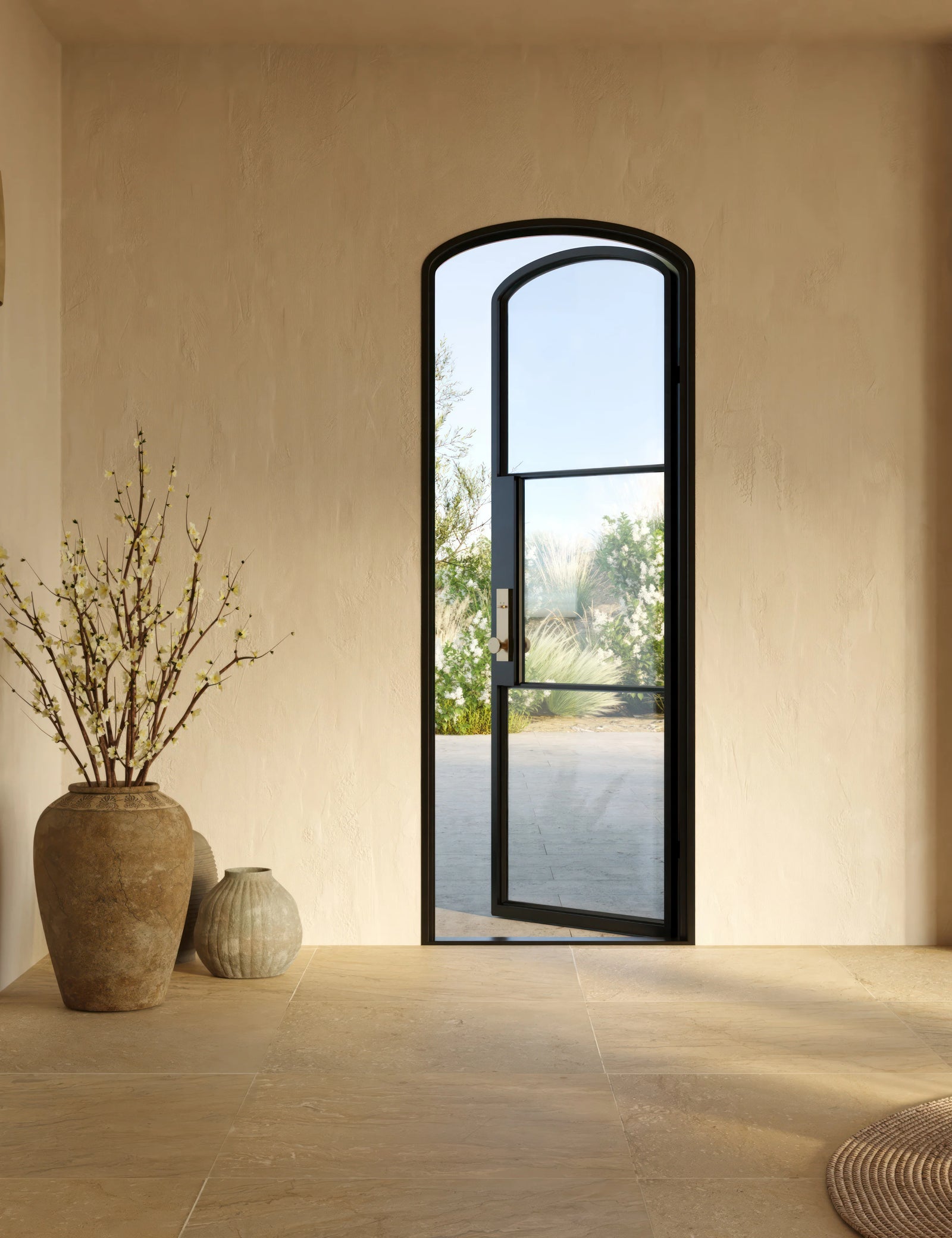 Air 4 mini arch single entry door in black steel with narrow profiles