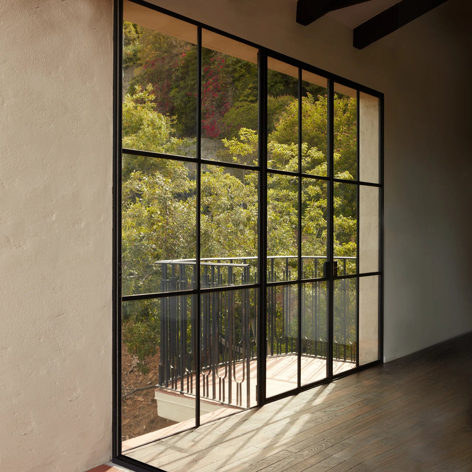 B2-AIR-5-WITH-SIDE-WINDOWS-DOUBLE-FLAT-REAL-ENVIRONMENTS-B_06ba88aa-64a5-48c7-a9be-d3d92df0f62c.webp