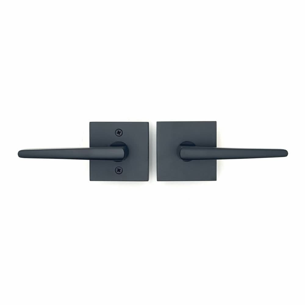 PINKYS passage lever with square escutcheon and modern lever in black.