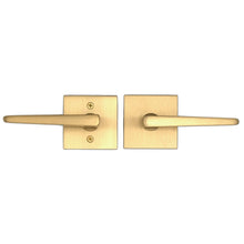 Load image into Gallery viewer, Pinkys Passage Lever in Brass Front View