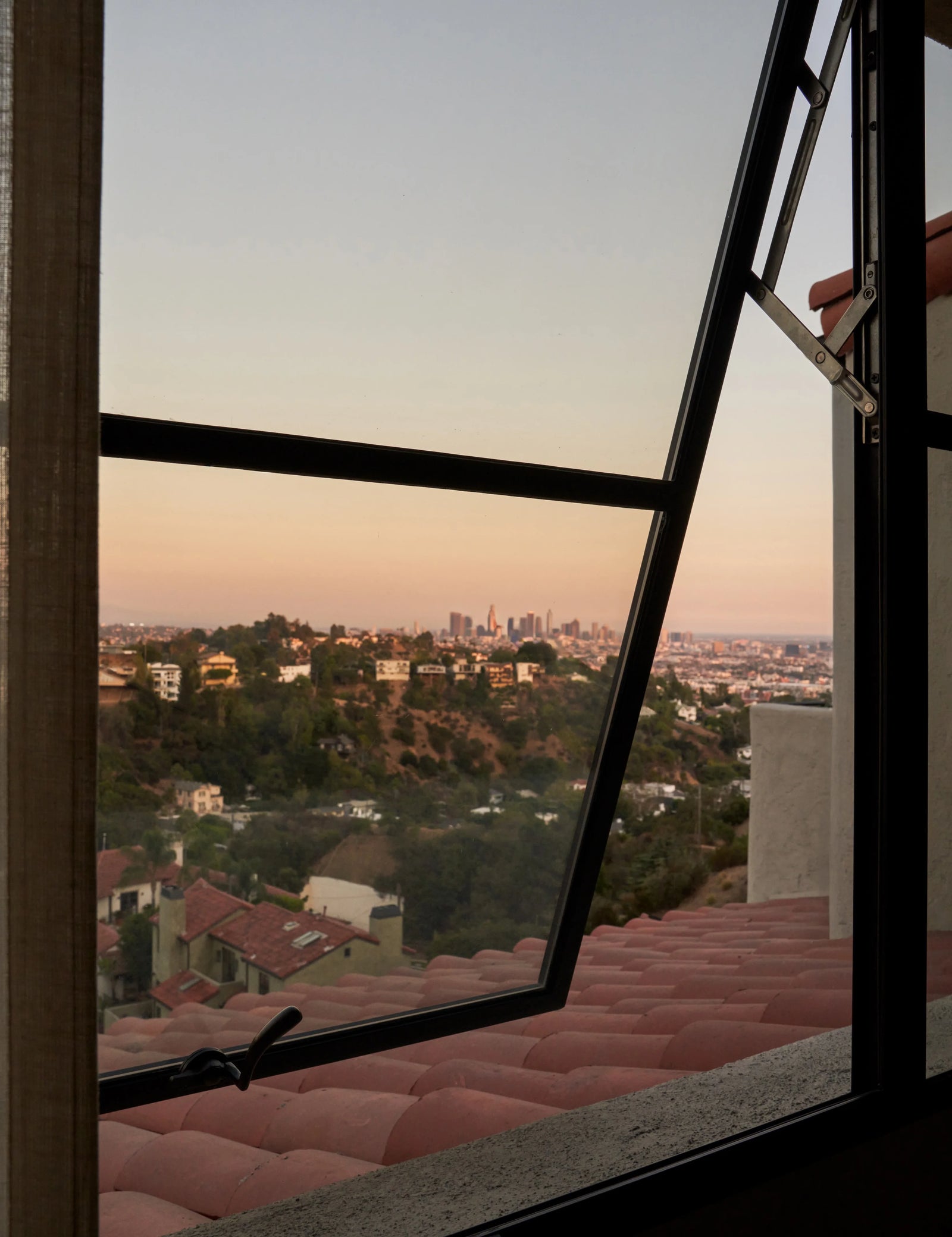 Awning steel window, square, 0V 1H grid, ring pull, hot-rolled galvanized steel, black, dual pane Low-E glass