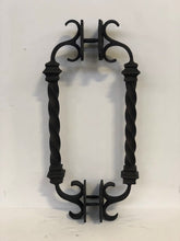 Load image into Gallery viewer, PINKYS River double pull grip iron door handle